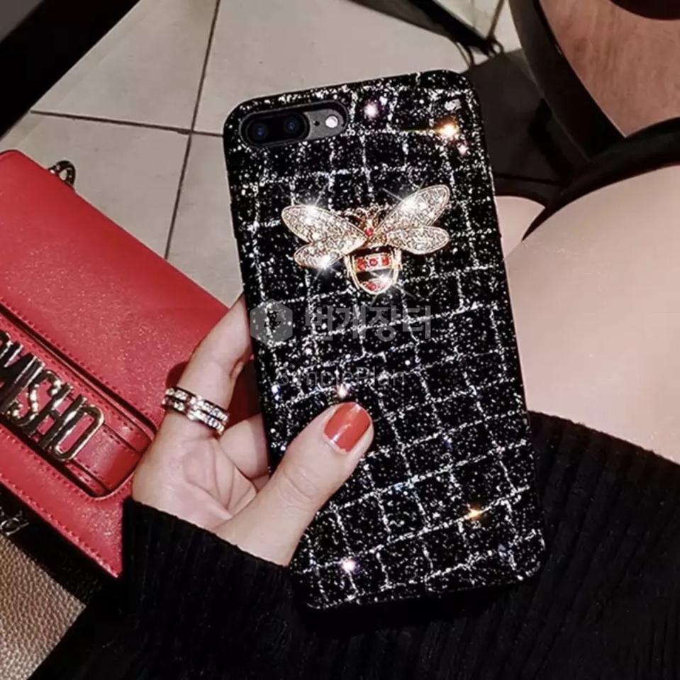 아이폰11프로맥스용 케이스 팝니다