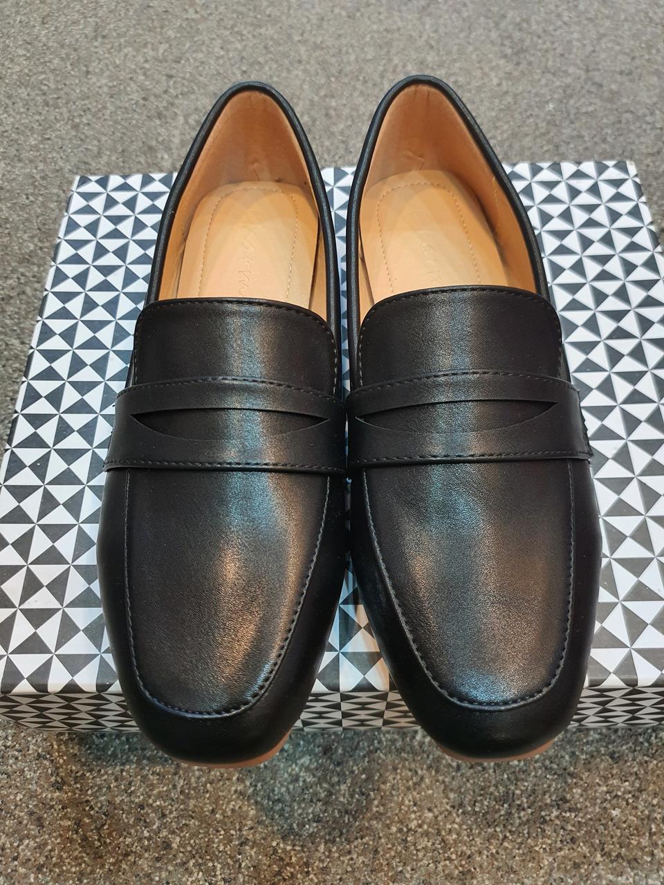 여성 컴포트 페니로퍼 미착용 새상품 235