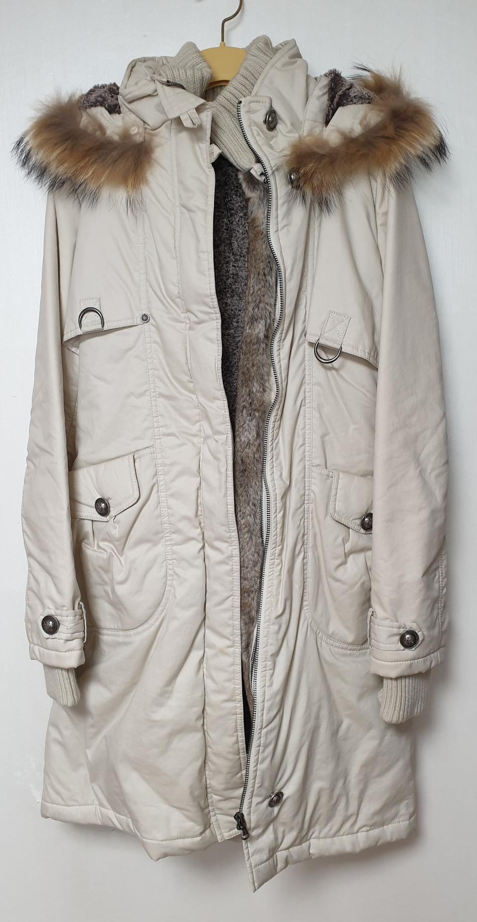 하이넥 누빔 퍼베스트 분리 점퍼(M)