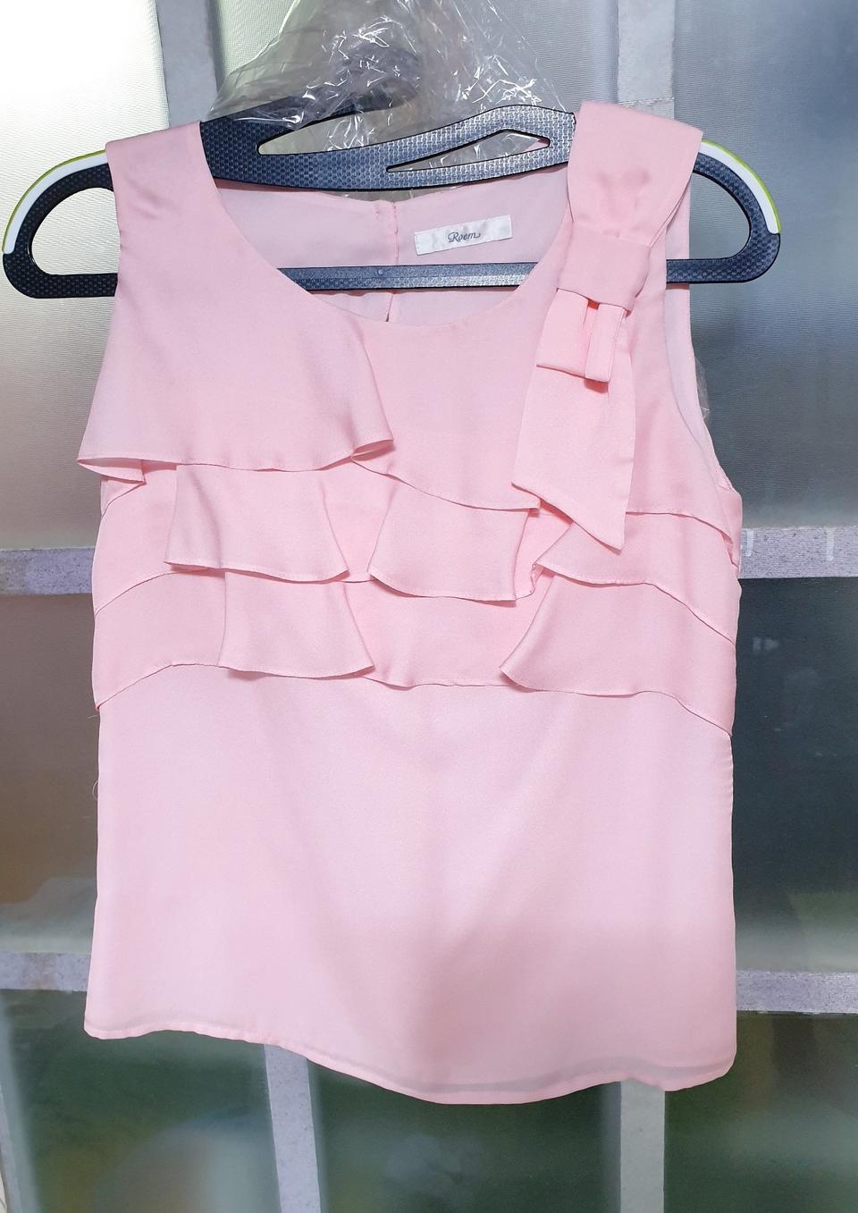 로엠 나시블라우스