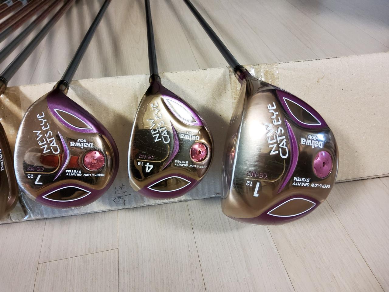 여성용 다이와 뉴캣츠아이 골프채 세트