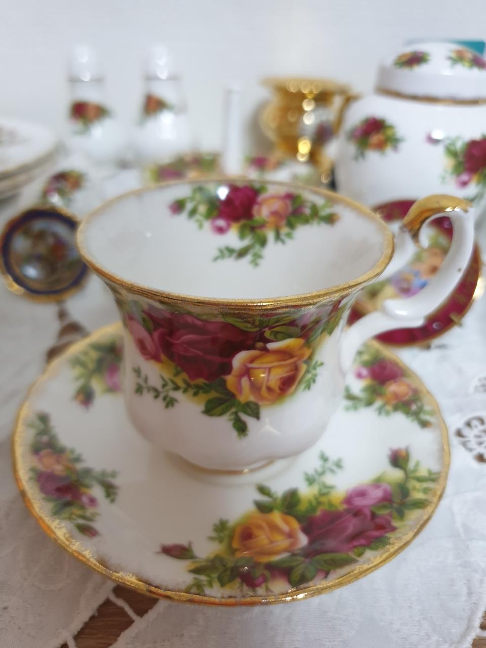 로얄알버트 올드컨트리로즈 에소잔 듀오