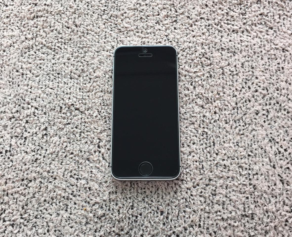 아이폰SE 1세대 128기가 판매 합니다