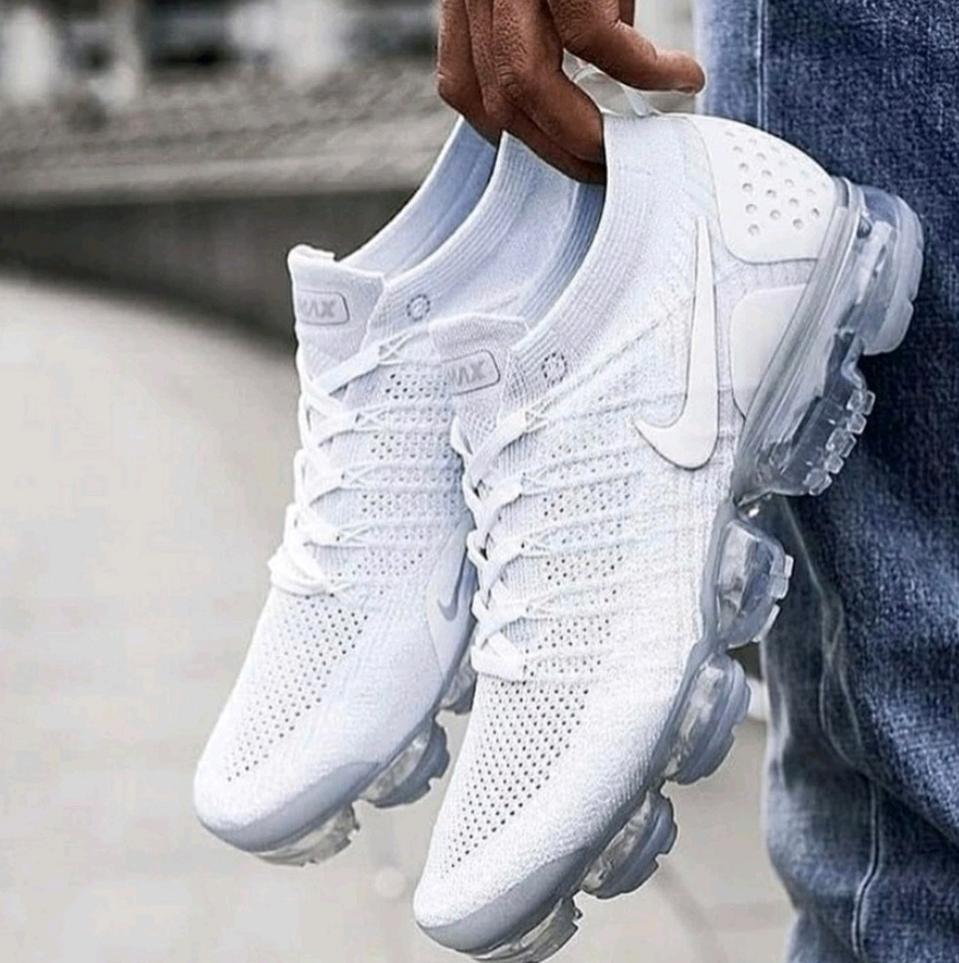 나이키 베이퍼맥스 플라이니트2 280,245(새상품)