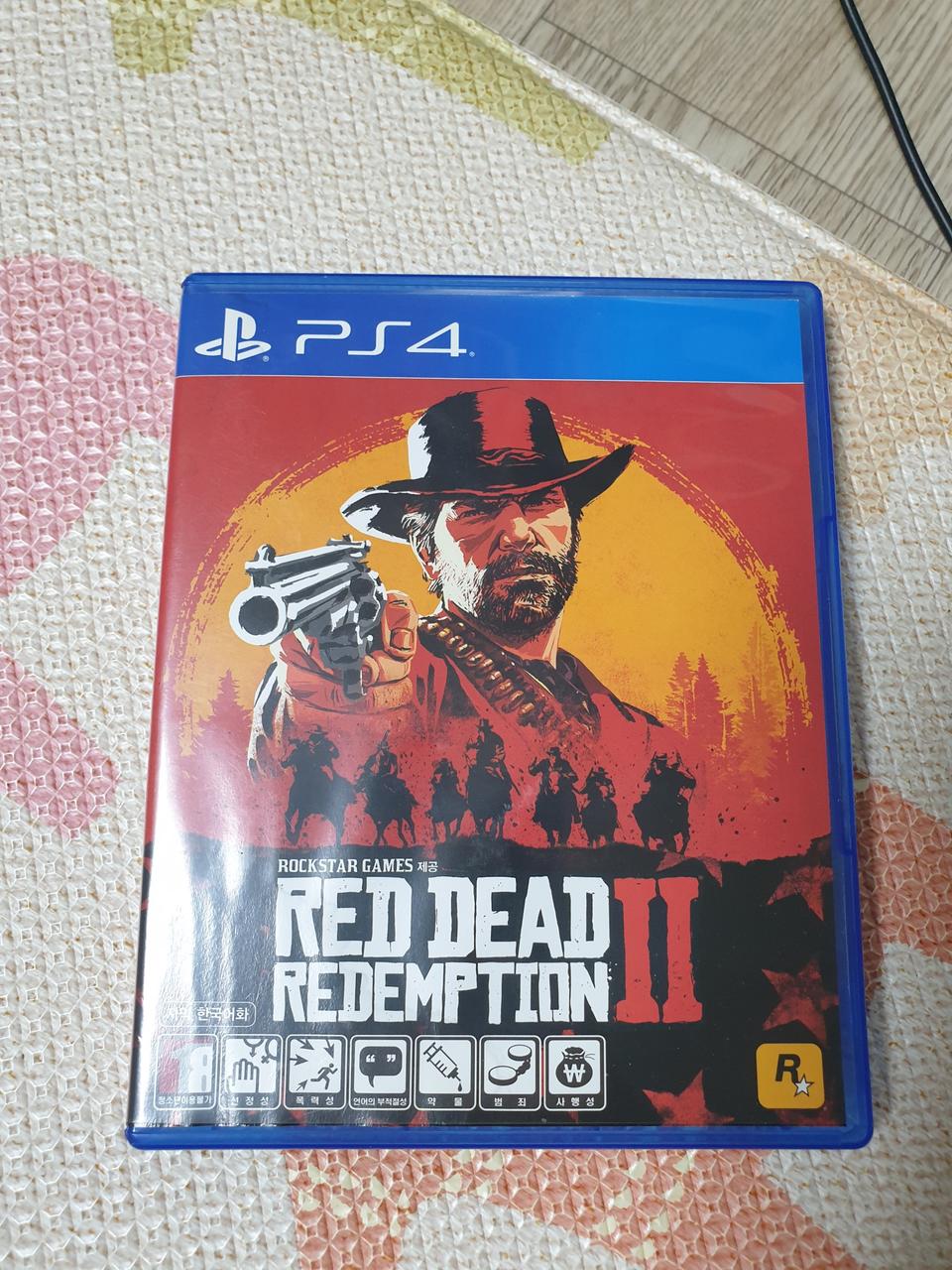 플스4 레드 데드 디뎀션2 팝니다.