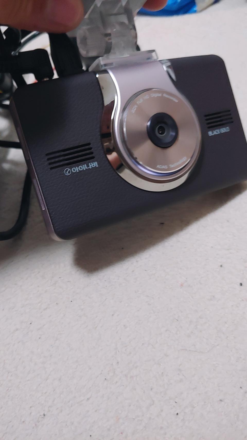 안전 아이나비 블랙골드 2채널32기가 판매합니다