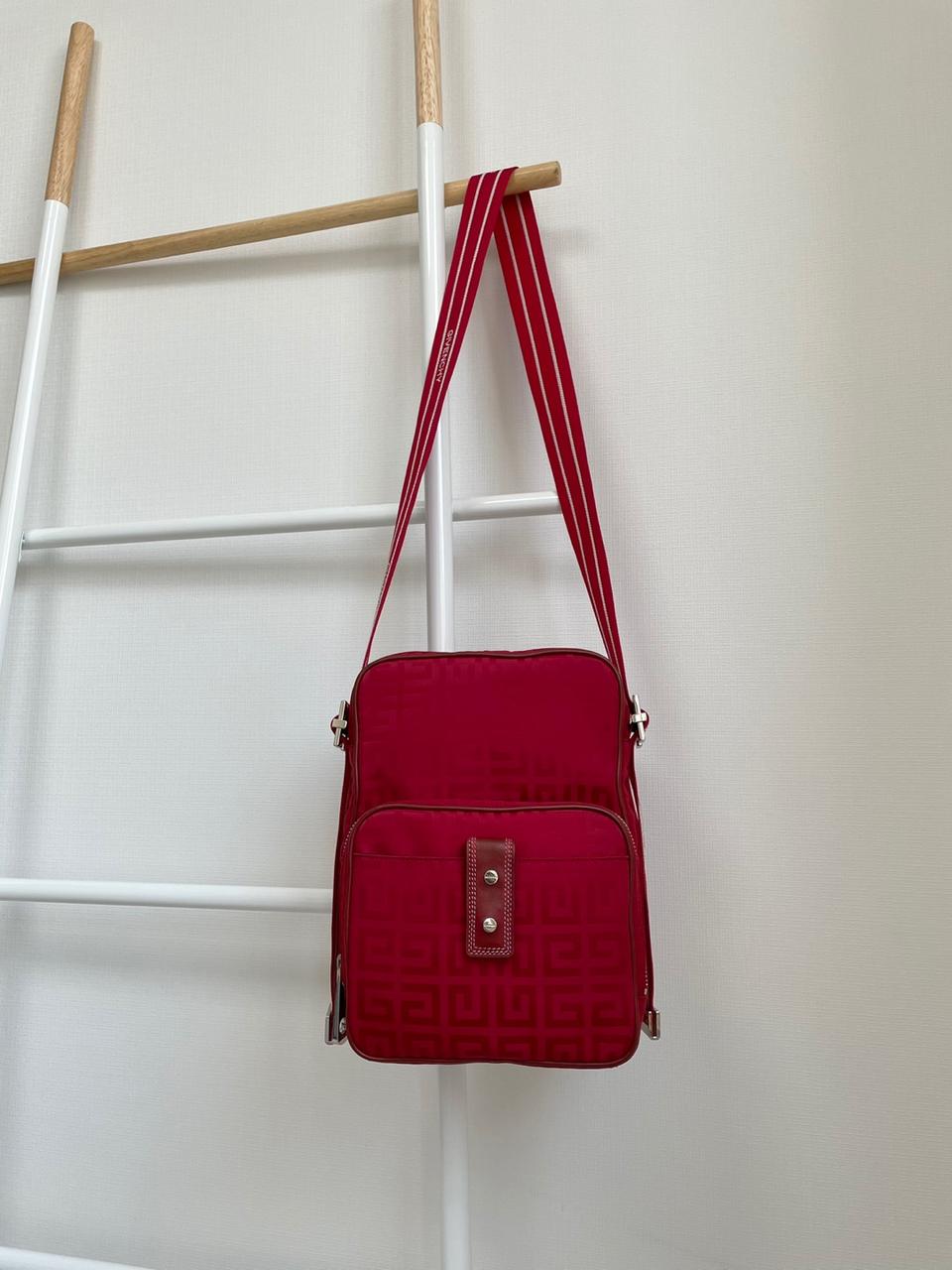 정품 지방시 크로스백