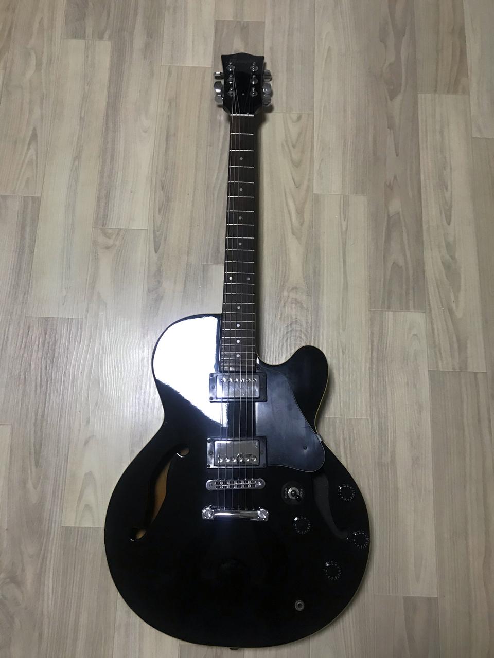 블랙 335 세미 할로우