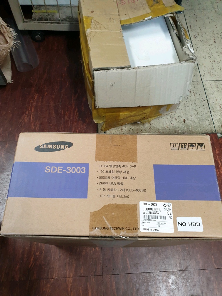 삼성CCTV SDE-3003 판매합니다. 새상품  중고하드 하나 드립니다