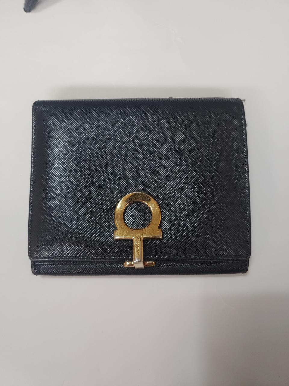 정품 페레가모 반지갑