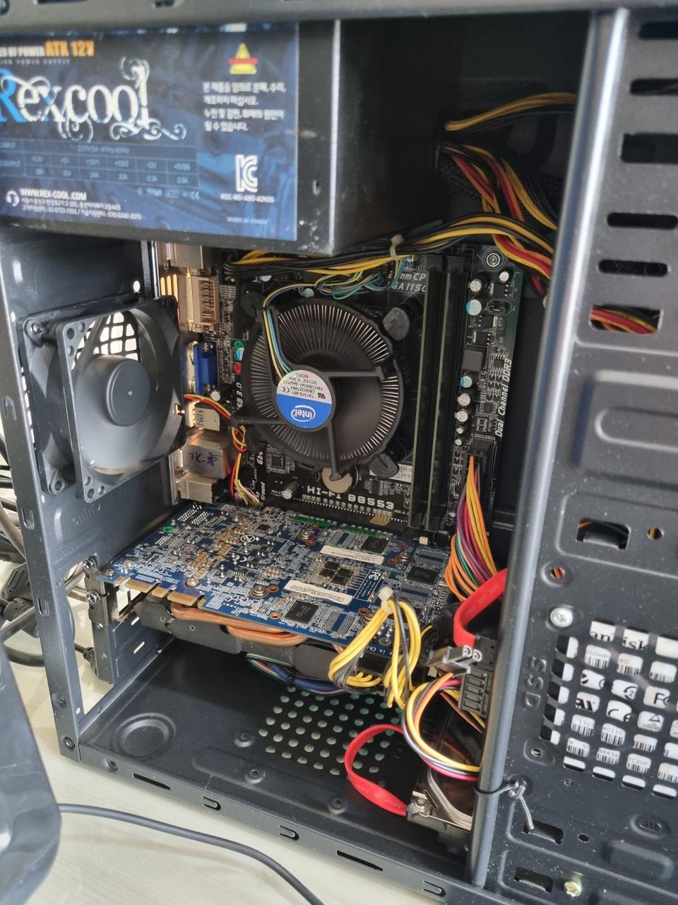 고장난 컴퓨터 부품 그래픽카드 삽니다