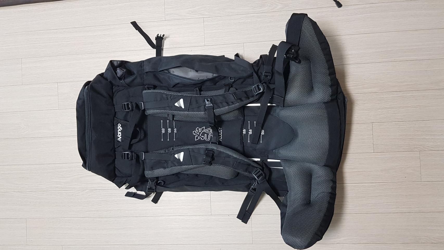 캠핑 베낭 반고 셰르파 60+10 쉐도우블랙