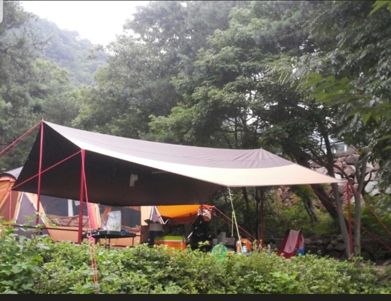 홀리데이 500d블랙코팅 렉타타프 폴대포함