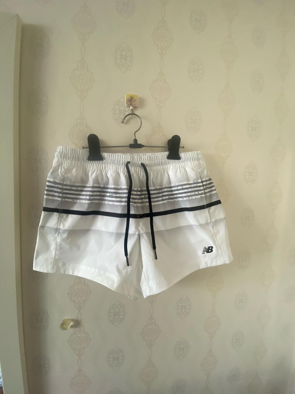 새것) 뉴발란스 수영반바지