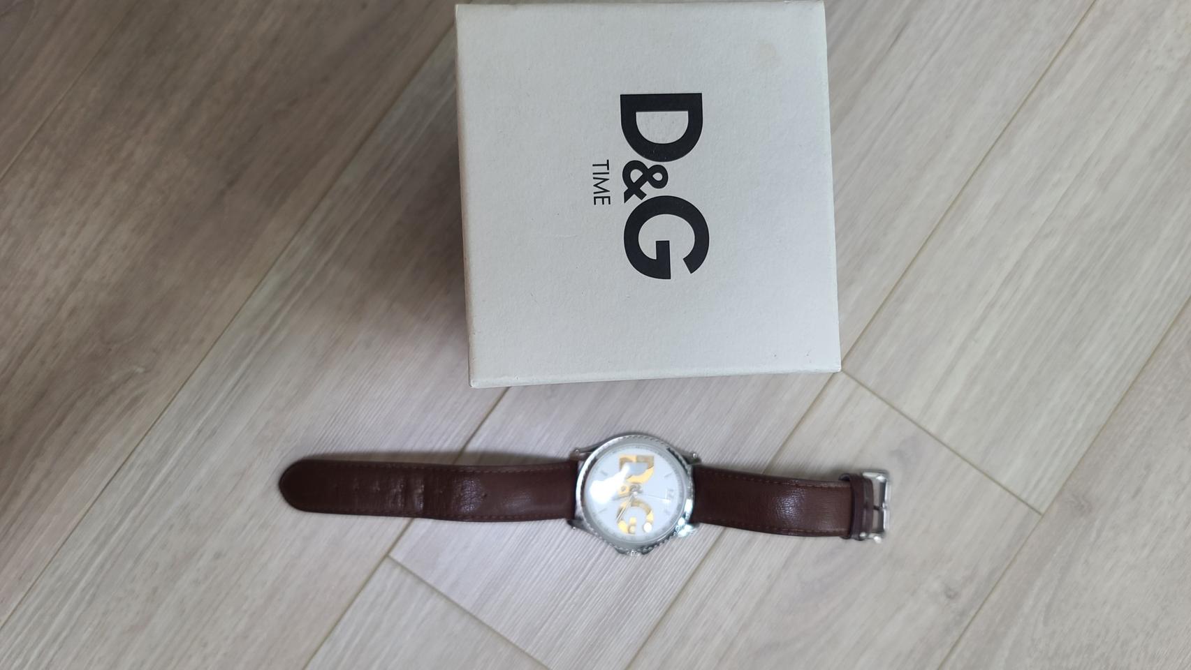 돌체앤가바나 시계