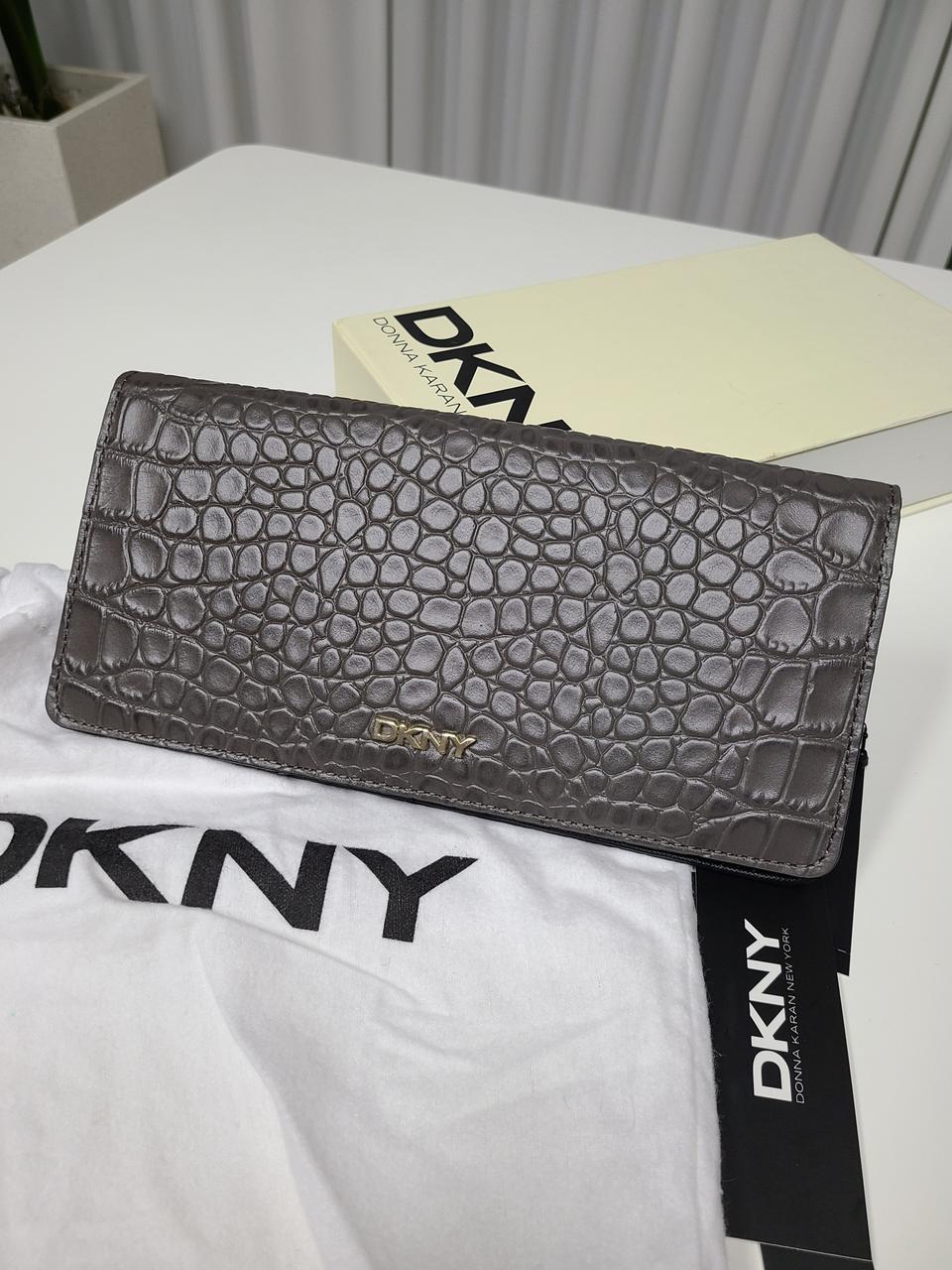 (새상품/정품) DKNY 여성 가죽 클러치백
