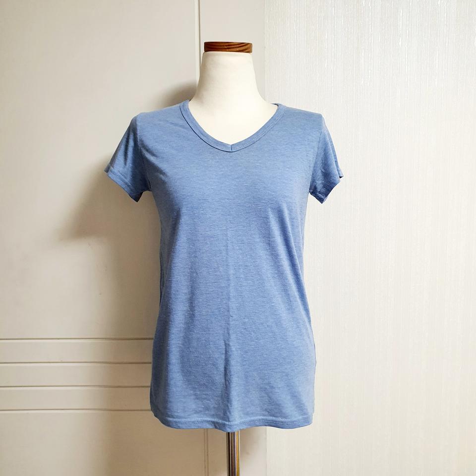 연하늘색 기본 티셔츠