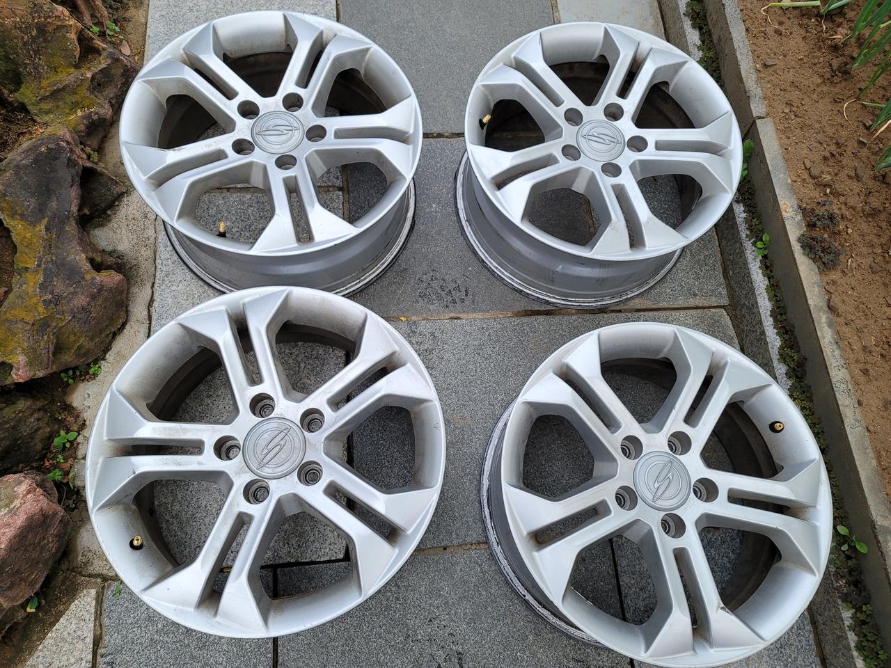 코란도스포츠 순정휠