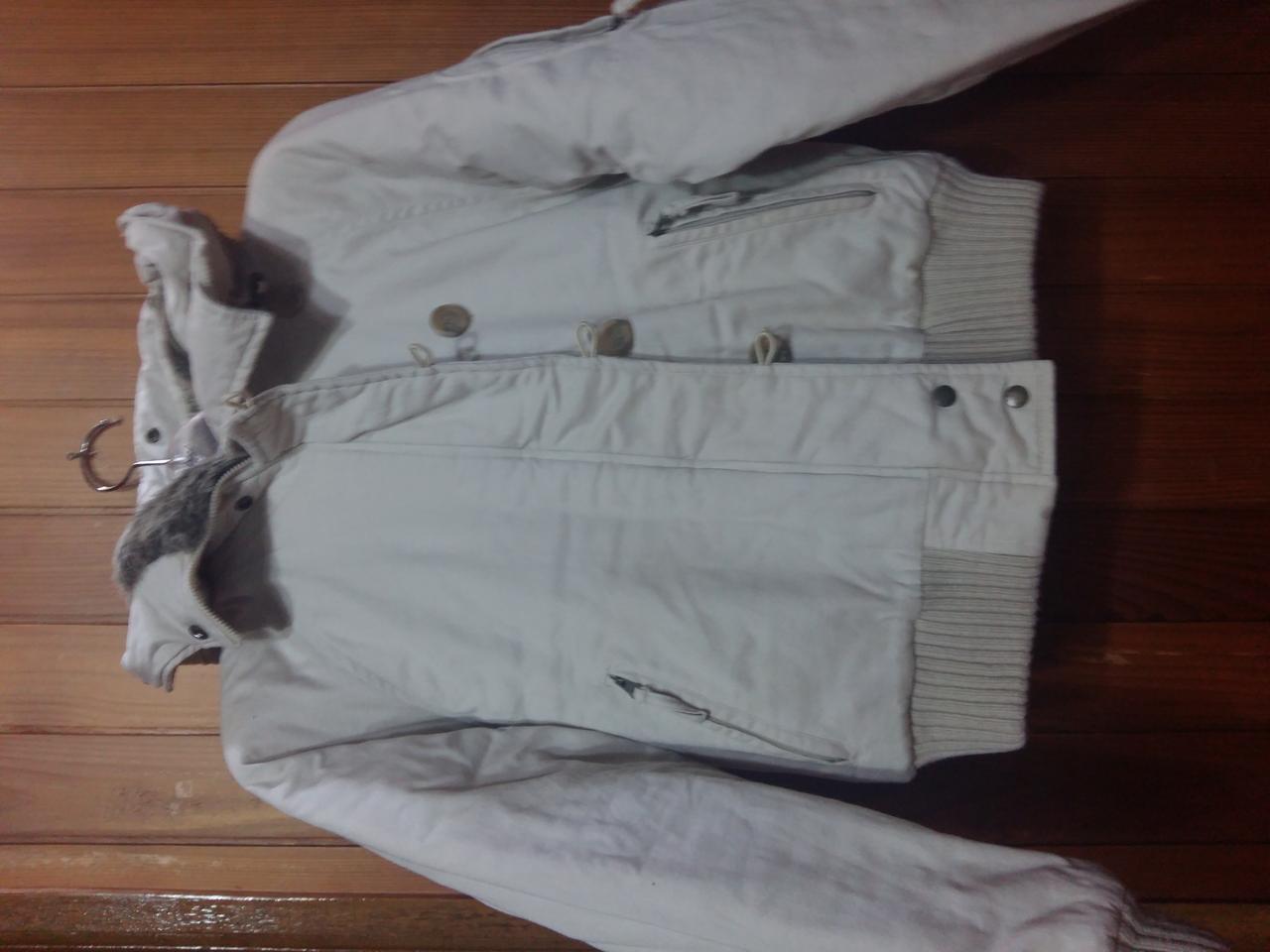 I.NV.U 아이보리 면누빔패딩  85사이즈입니다