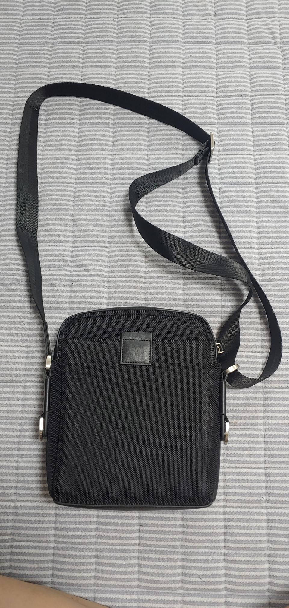 남자 크로스백ㆍ거의새거