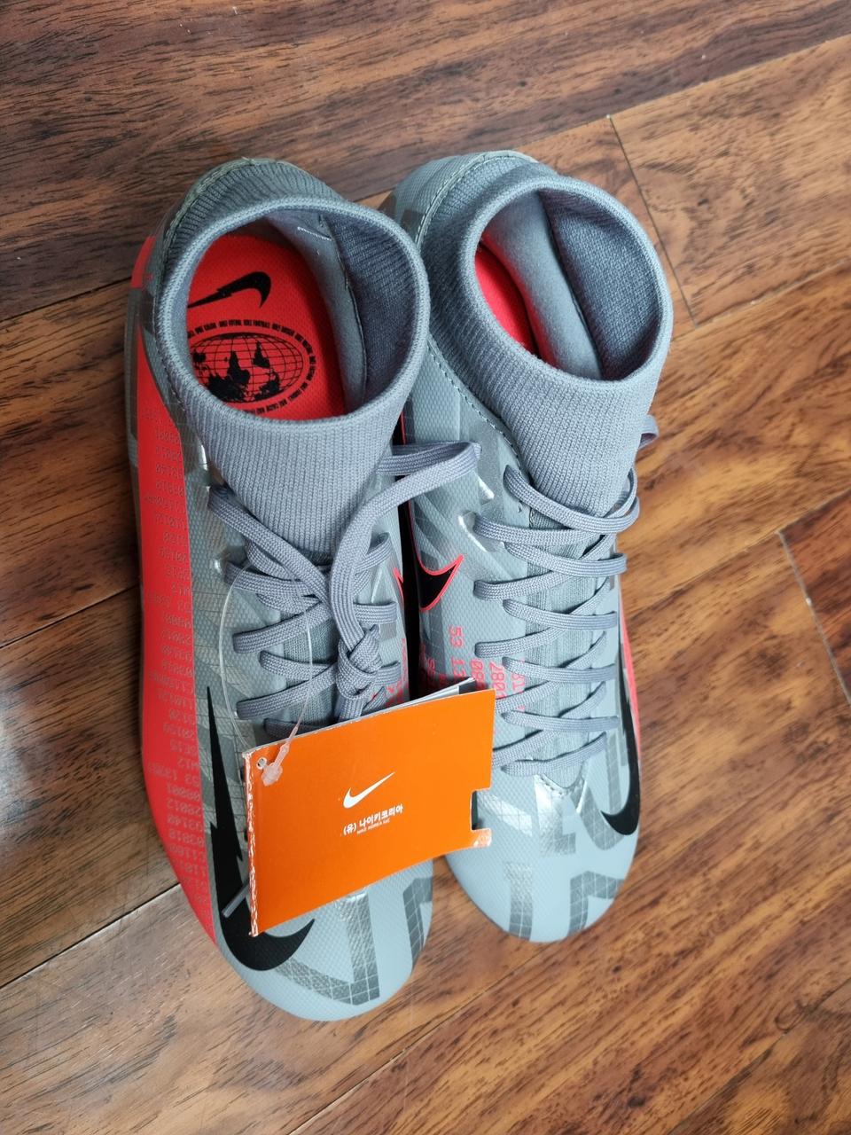 나이키 축구화(수퍼플라이 7 아카데미)