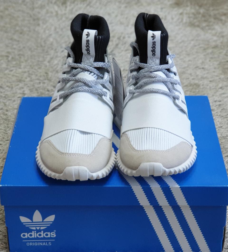 새상품) 아디다스 튜블라 둠 화이트 런닝화 사이즈 230
