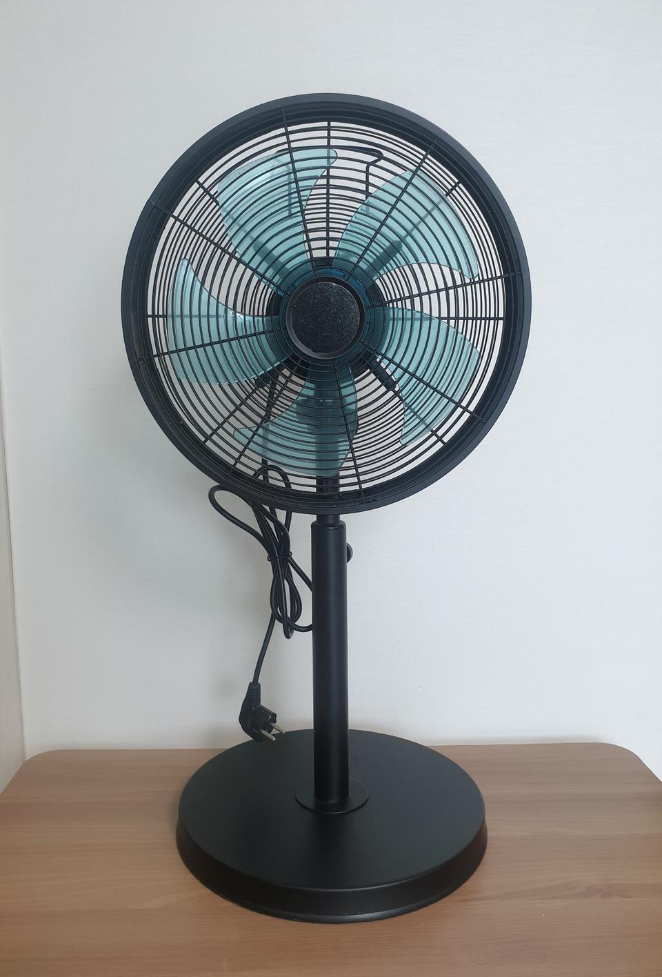 선풍기가 인테리어가 되다