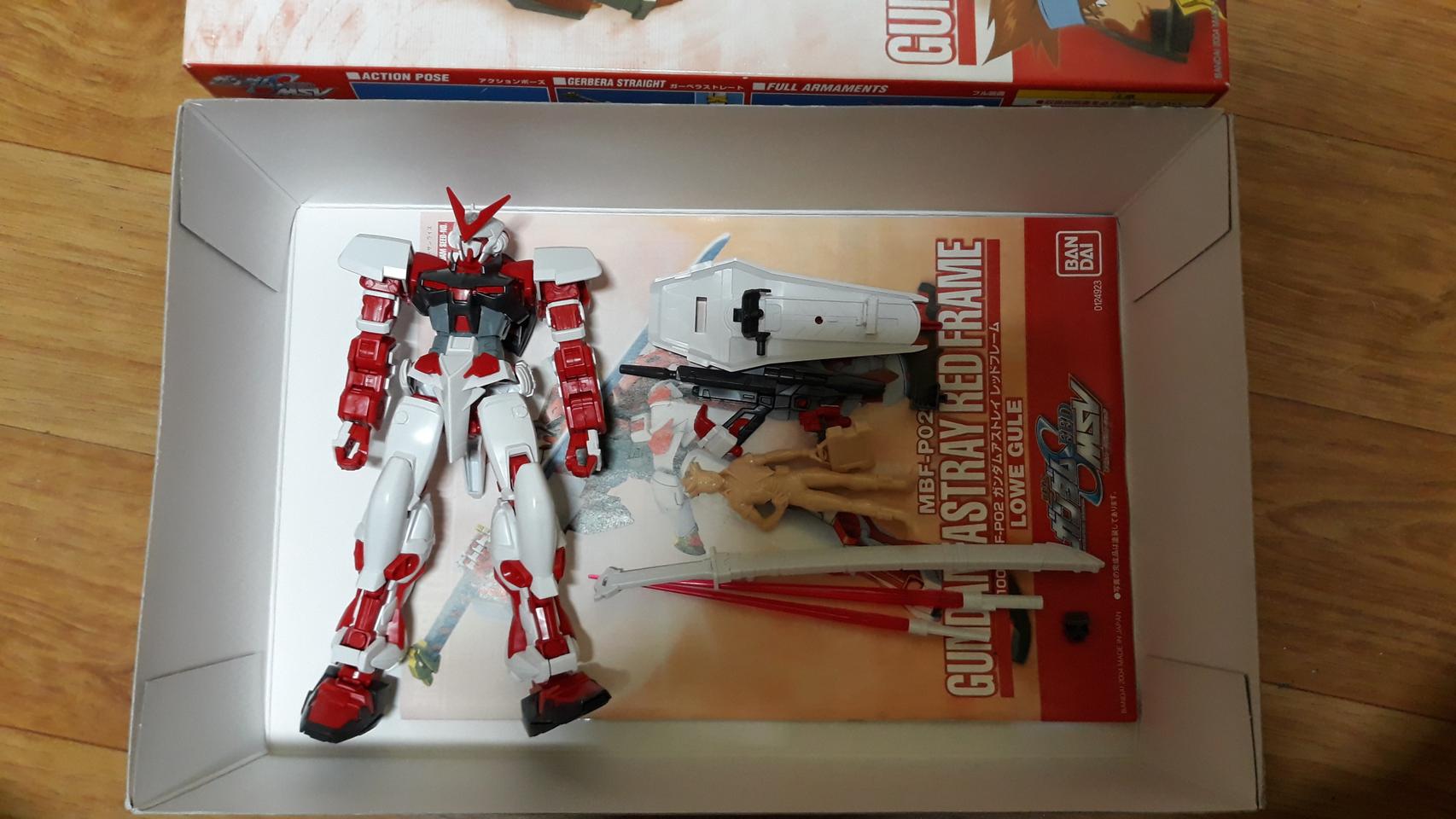 무등급 1/100 건담 아스트레이 레드프레임 가조립