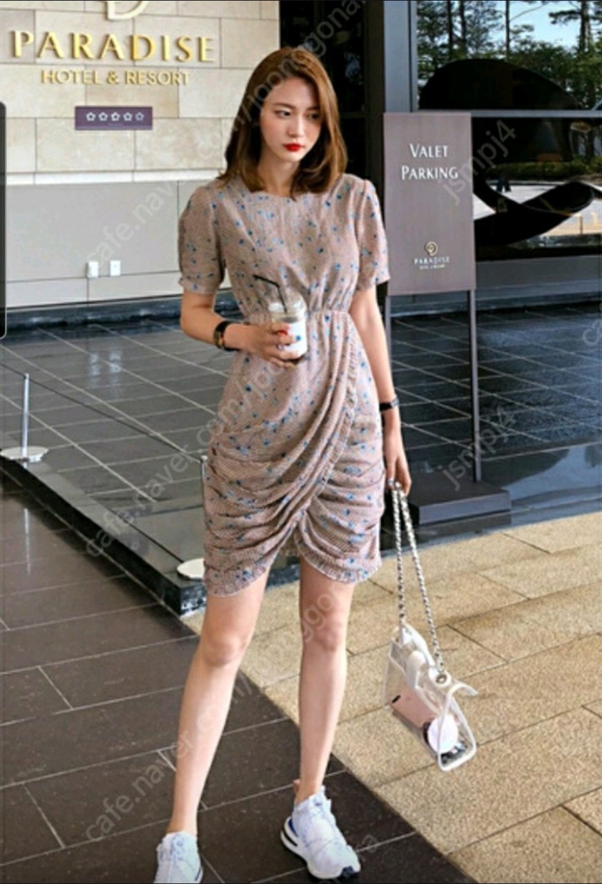 임블리 프릴원피스