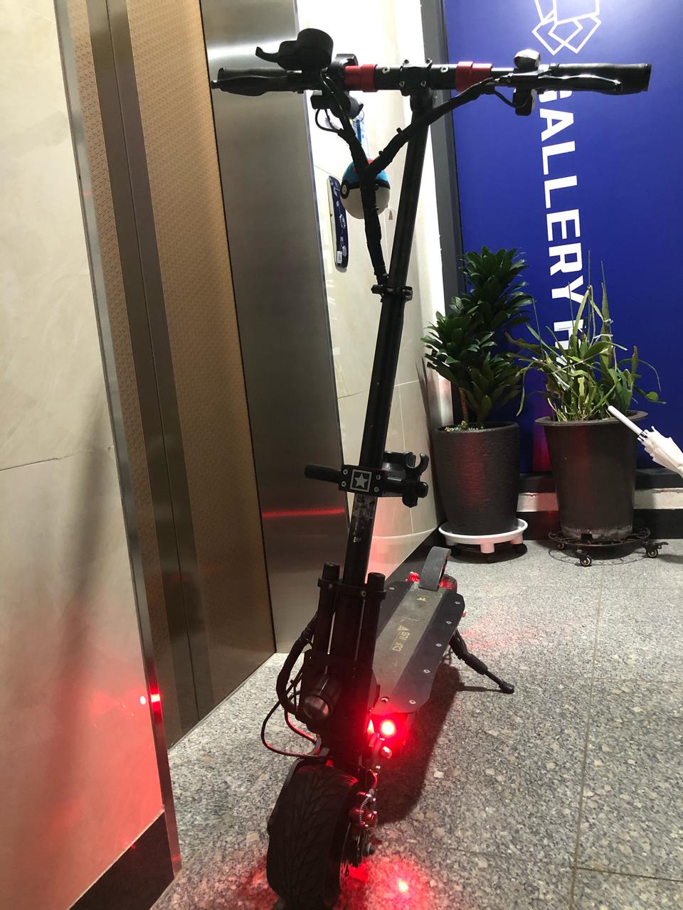 (급처) 쿠루스G8 듀얼전동킥보드