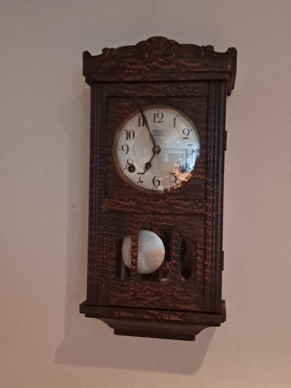 로얄 벽걸이 태엽시계