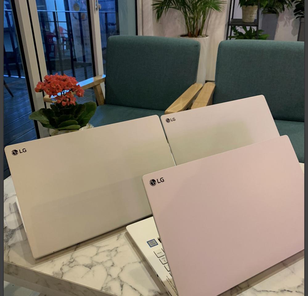 lg gram 엘지그램 i7/256GB/8GB 15.6인치 화이트 노트북