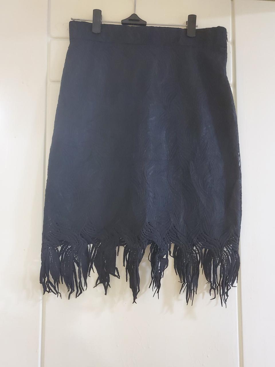 나뭇잎 레이스 스커트