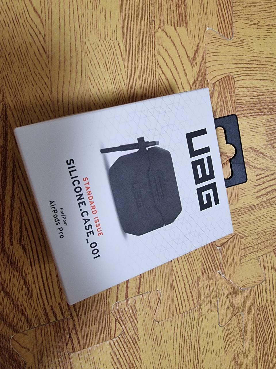UAG 에어팟 프로 케이스