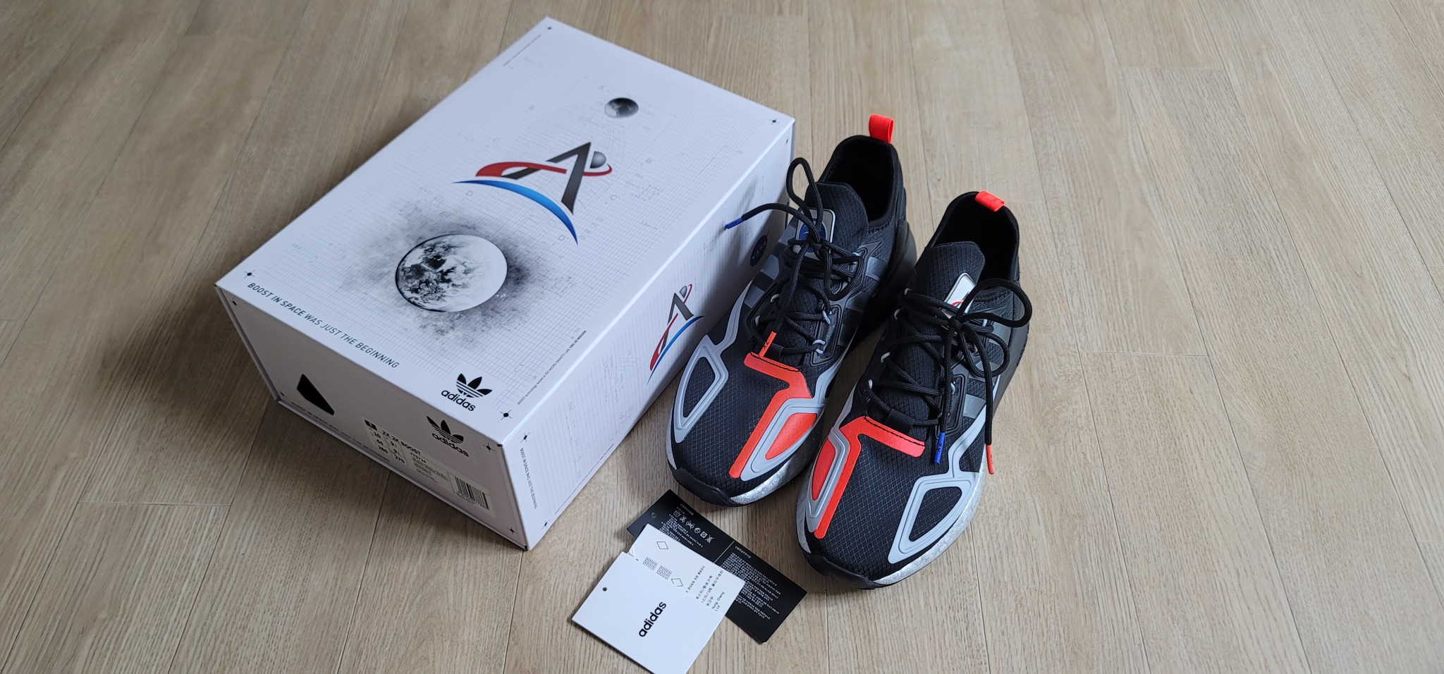 아다다스 런닝화 280mm  새제품정품