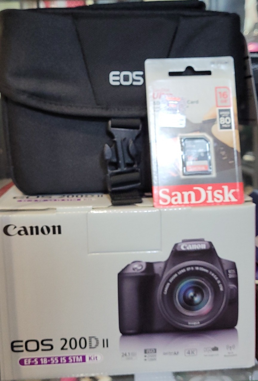 캐논 EOS 200D II + EF-S 18-55 IS STM