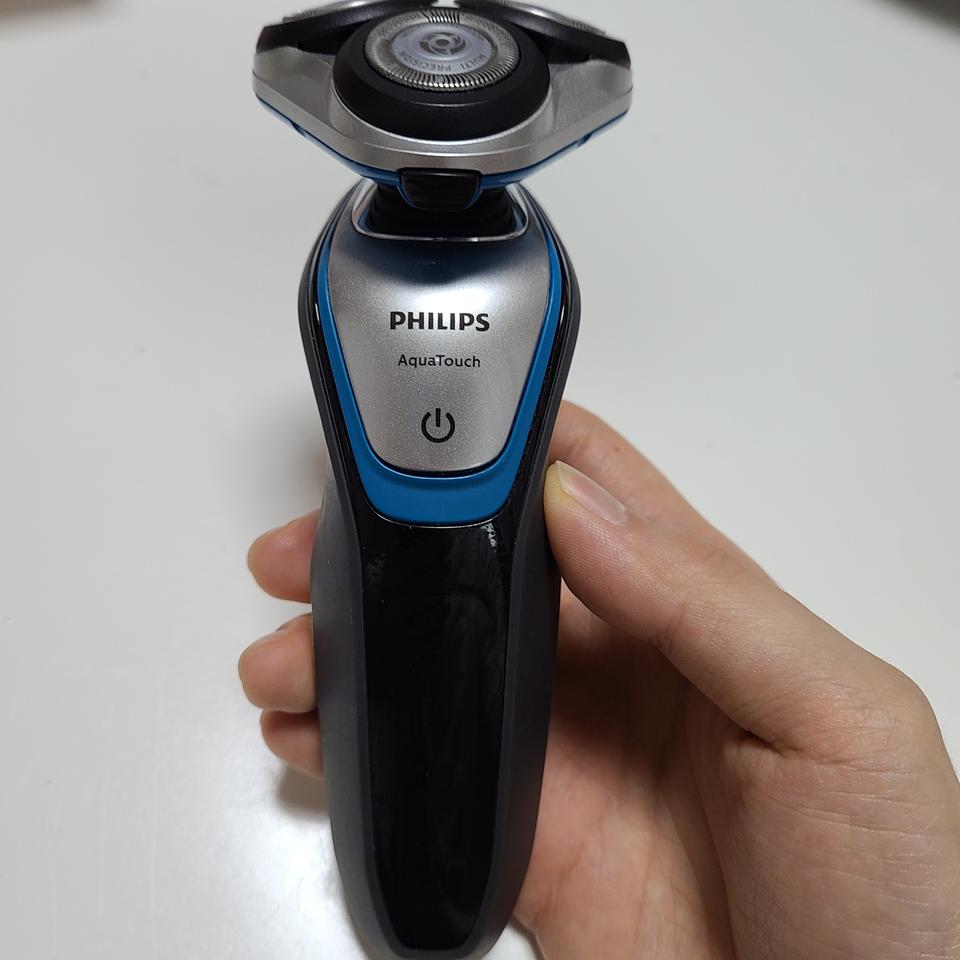 필립스 전기면도기 S5400 아쿠아