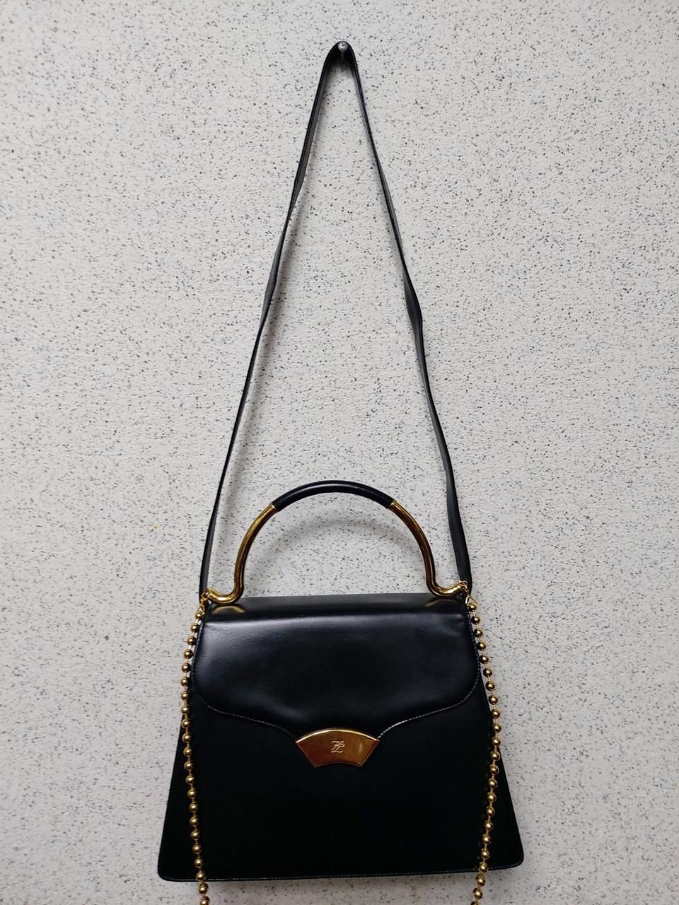 칼 라거펠트 숄더백