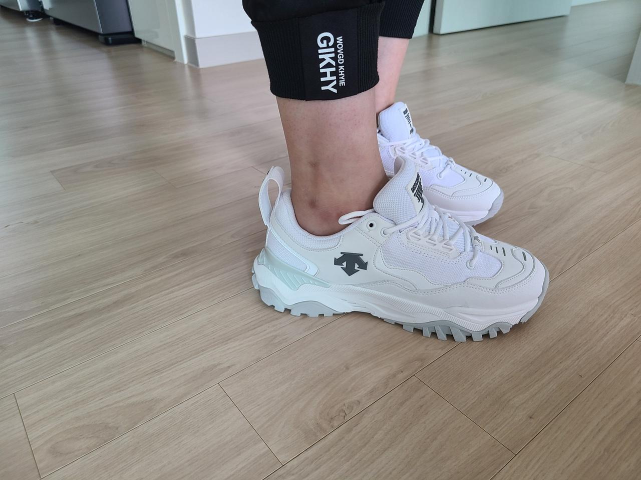 데상트 운동화 싸게팜