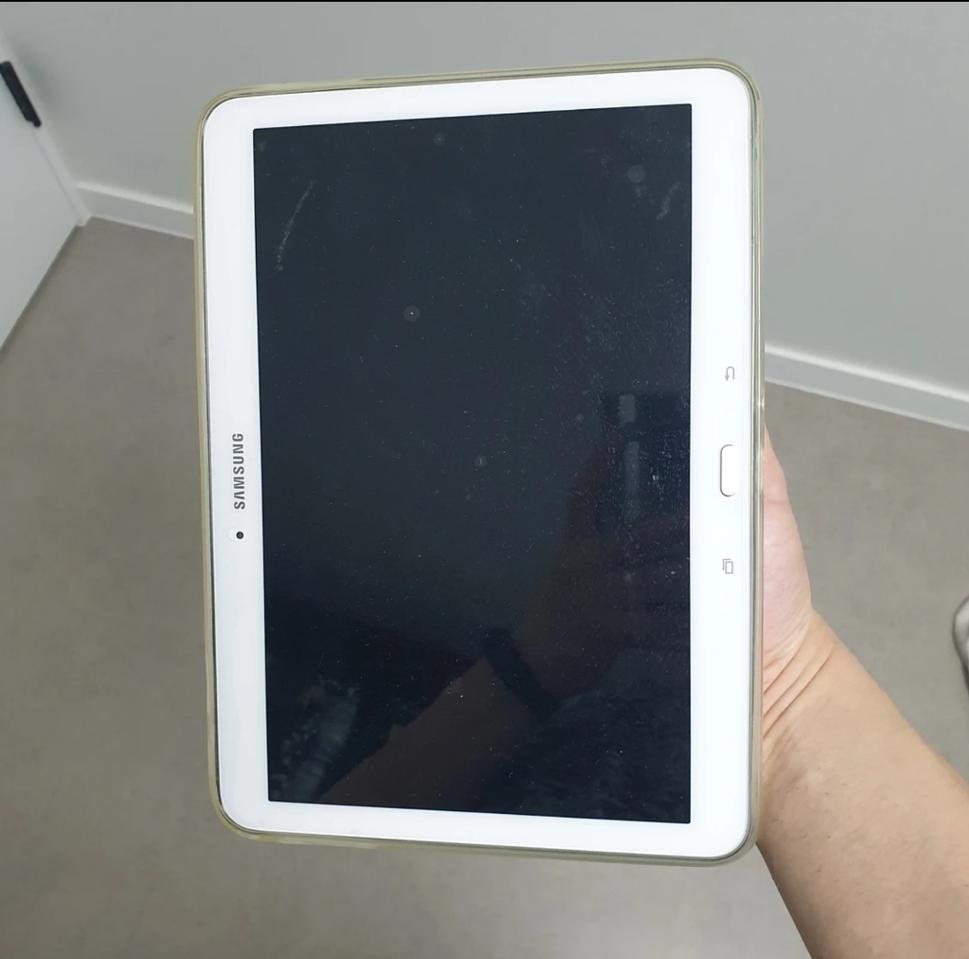 삼성 갤럭시탭4 (10.1)