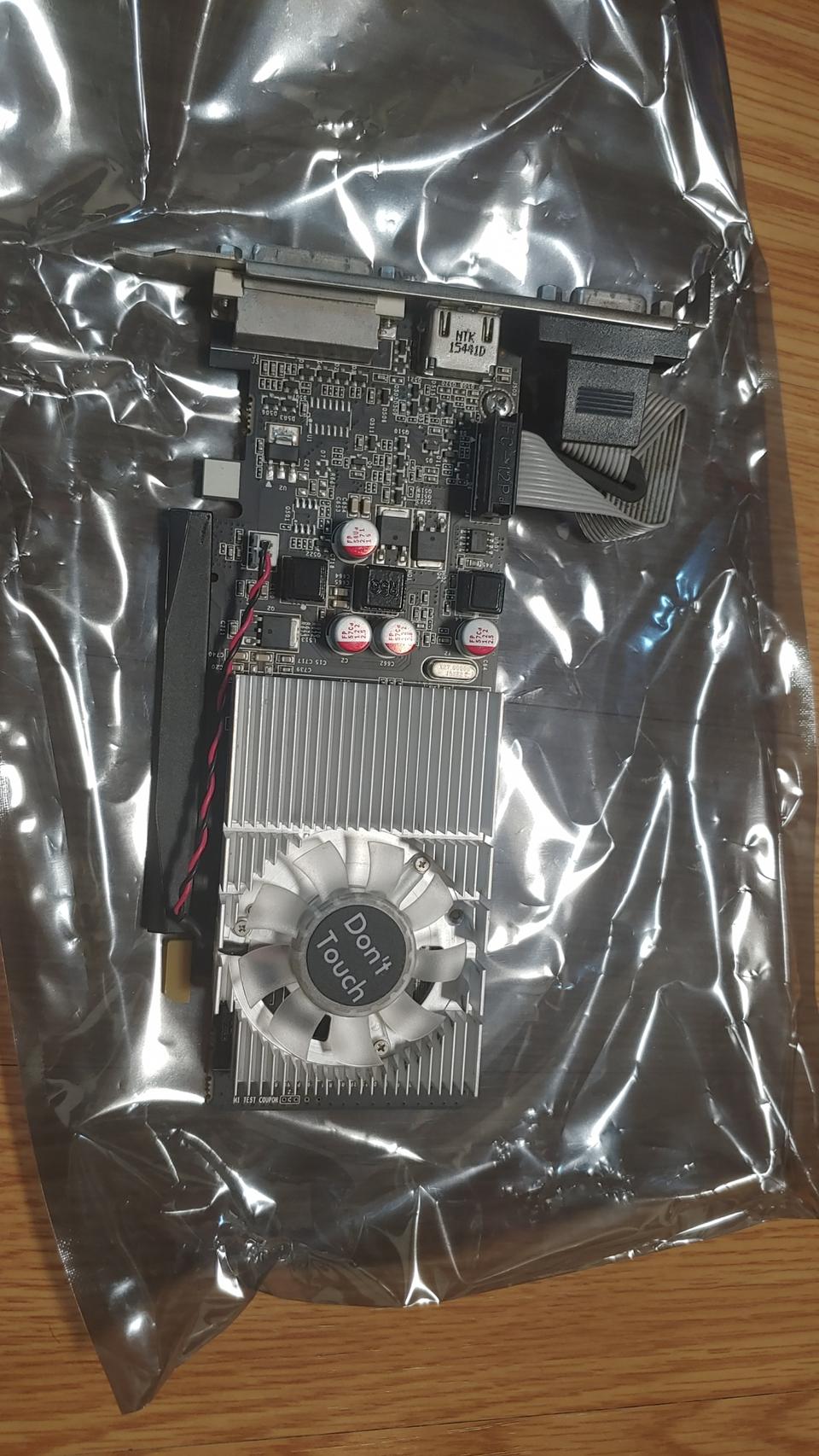 그래픽카드 GT705 1GB