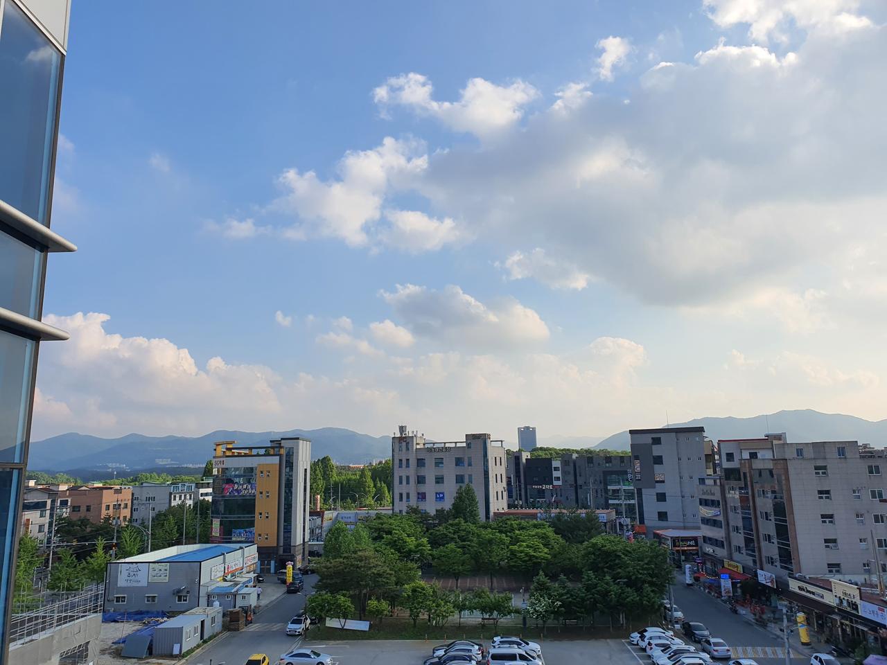 싼타페tm 루프박스와 가로바 세트로 구매원합니다