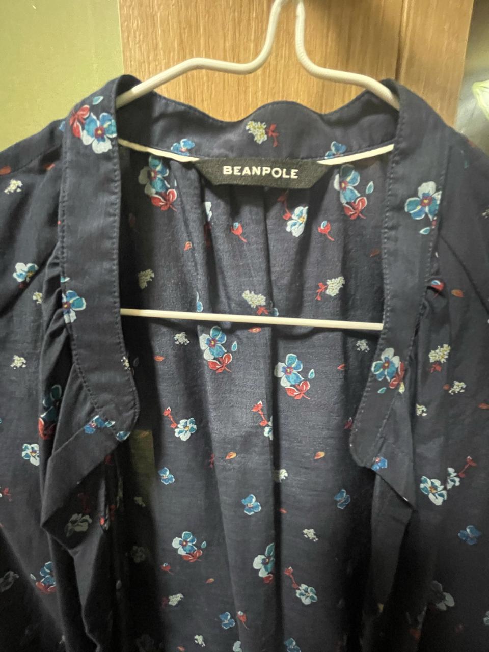 빈폴 민소매 블라우스