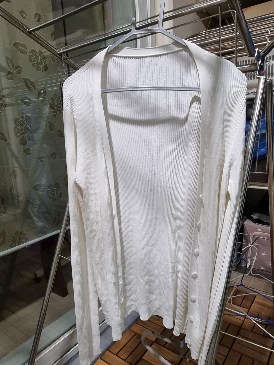 니트가디건 흰색  프리