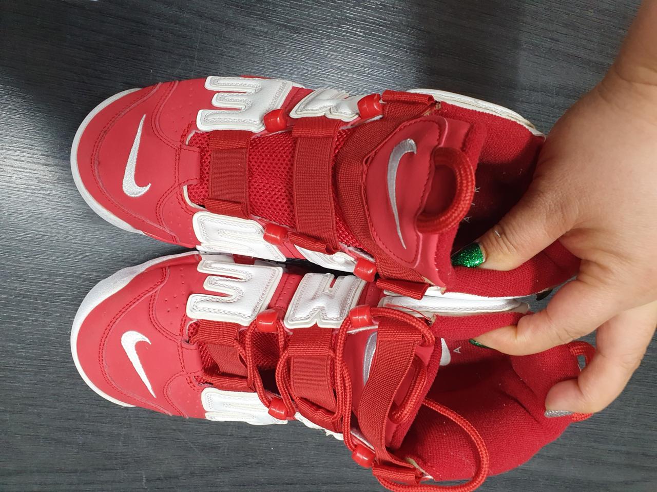 나이키업템포270