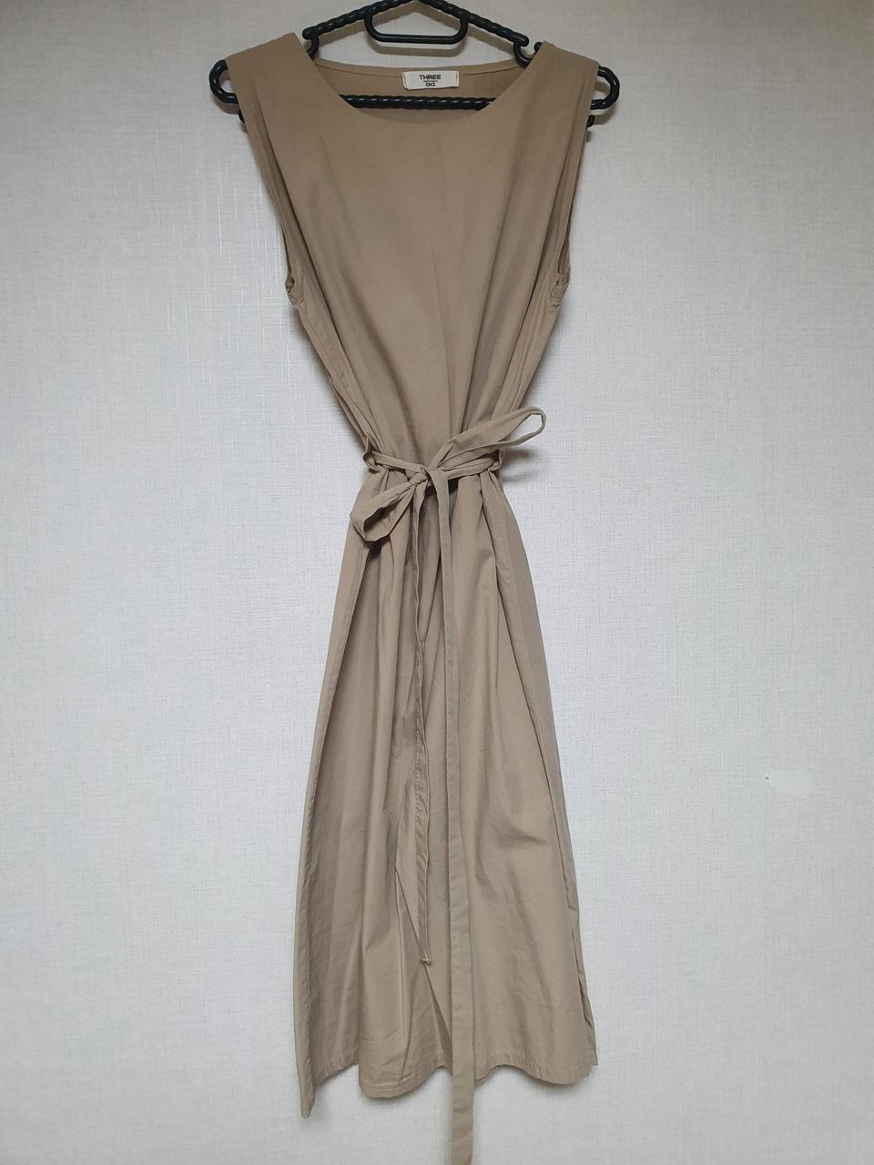 스트링 민소매 원피스