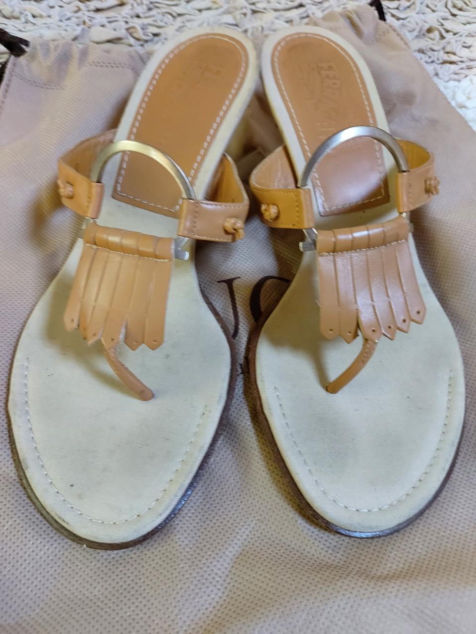 정품   페라가모