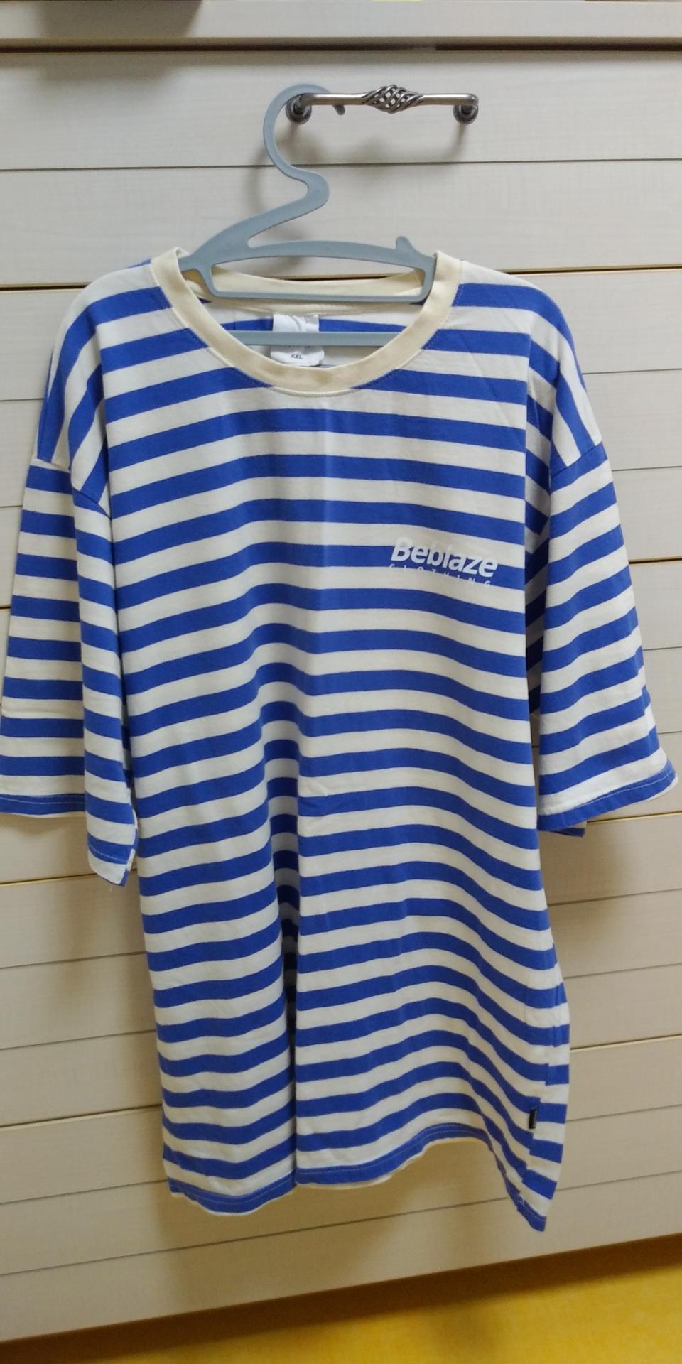 무신사에서 샀구요새제품 2xl 스트라이프 반팔티 각각9000원