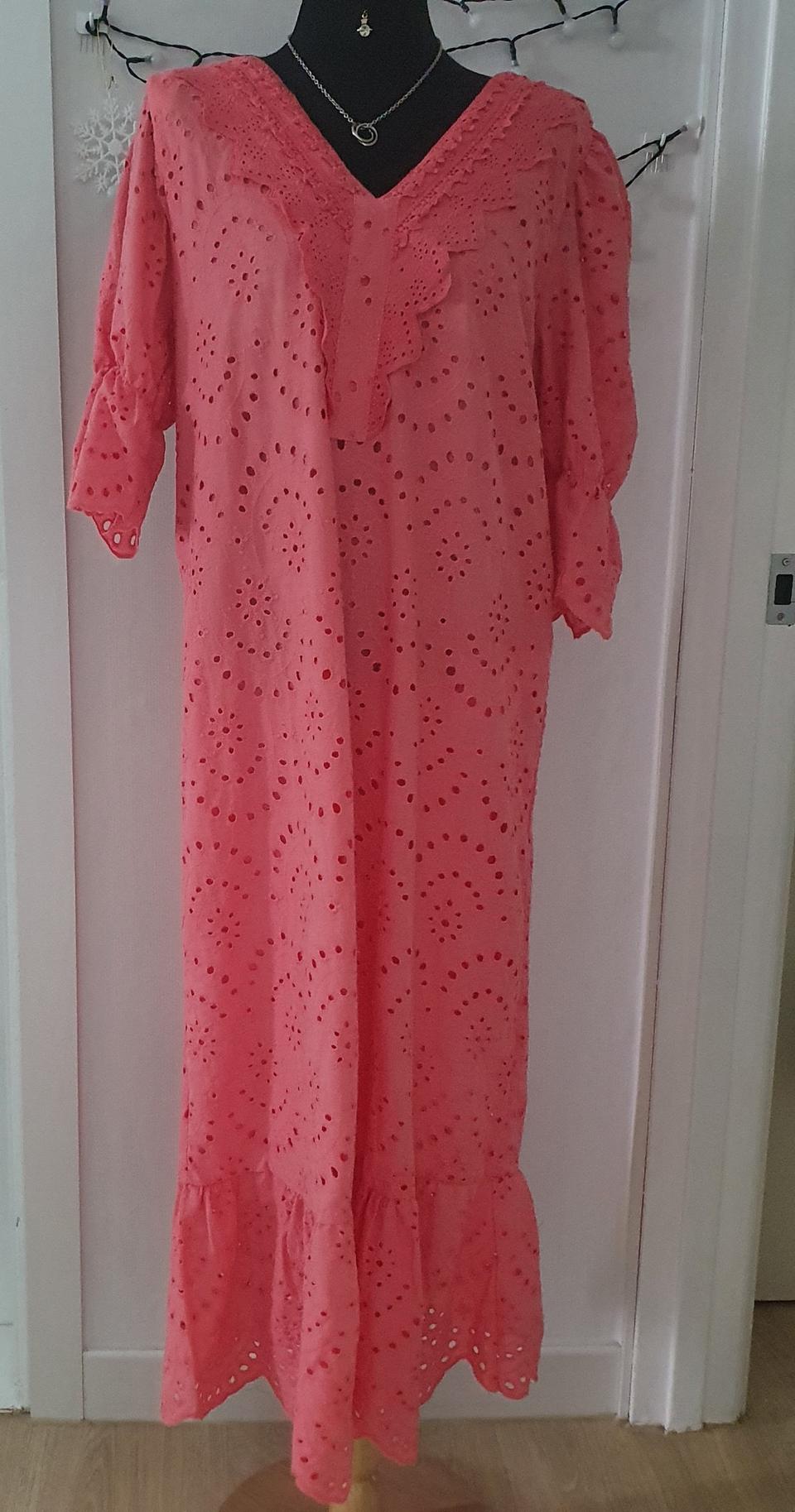 펀칭 롱원피스 (2 색상) 개당가격