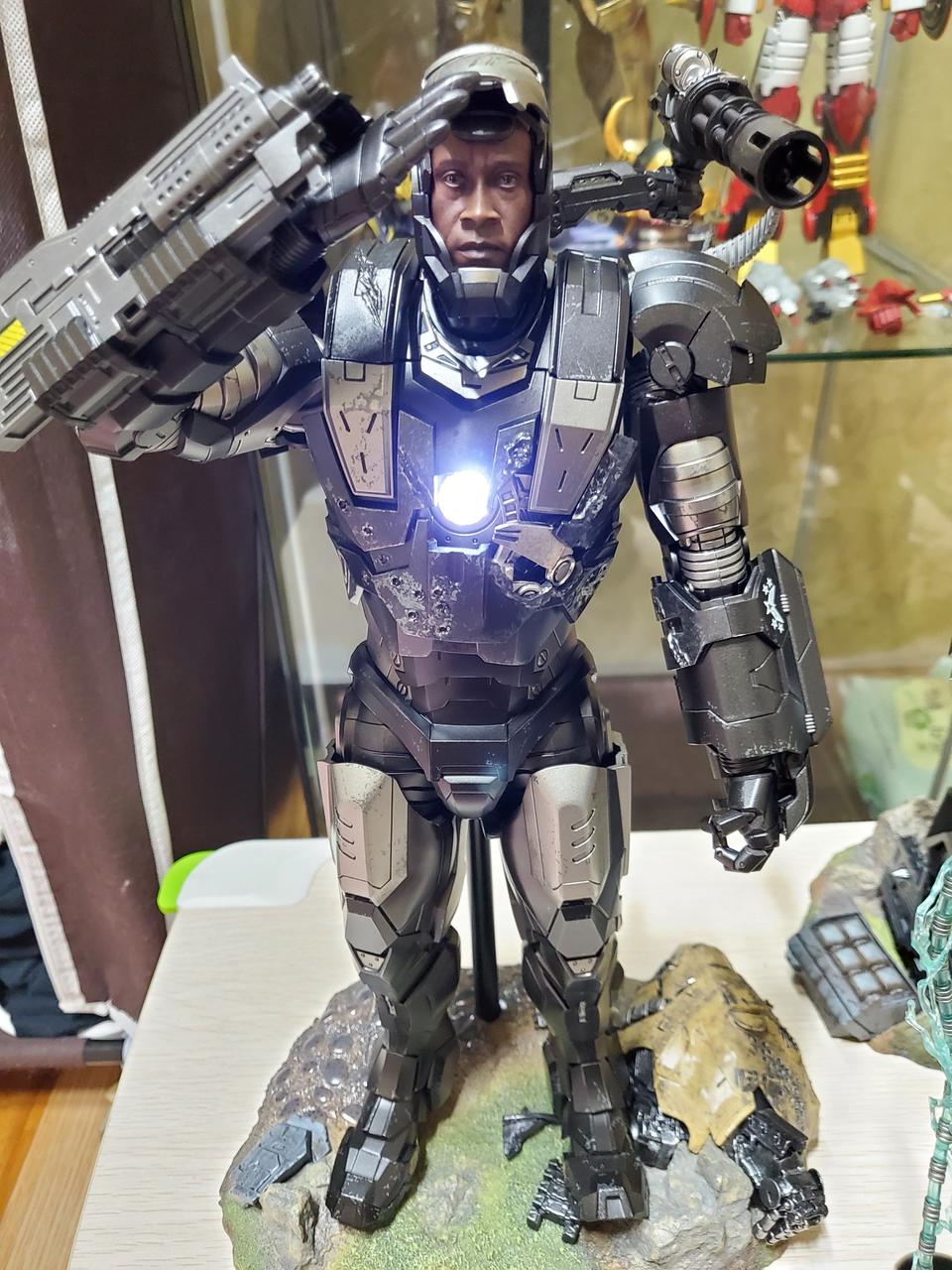 핫토이 워머신 마크1,위플래쉬 마크2 판매합니다